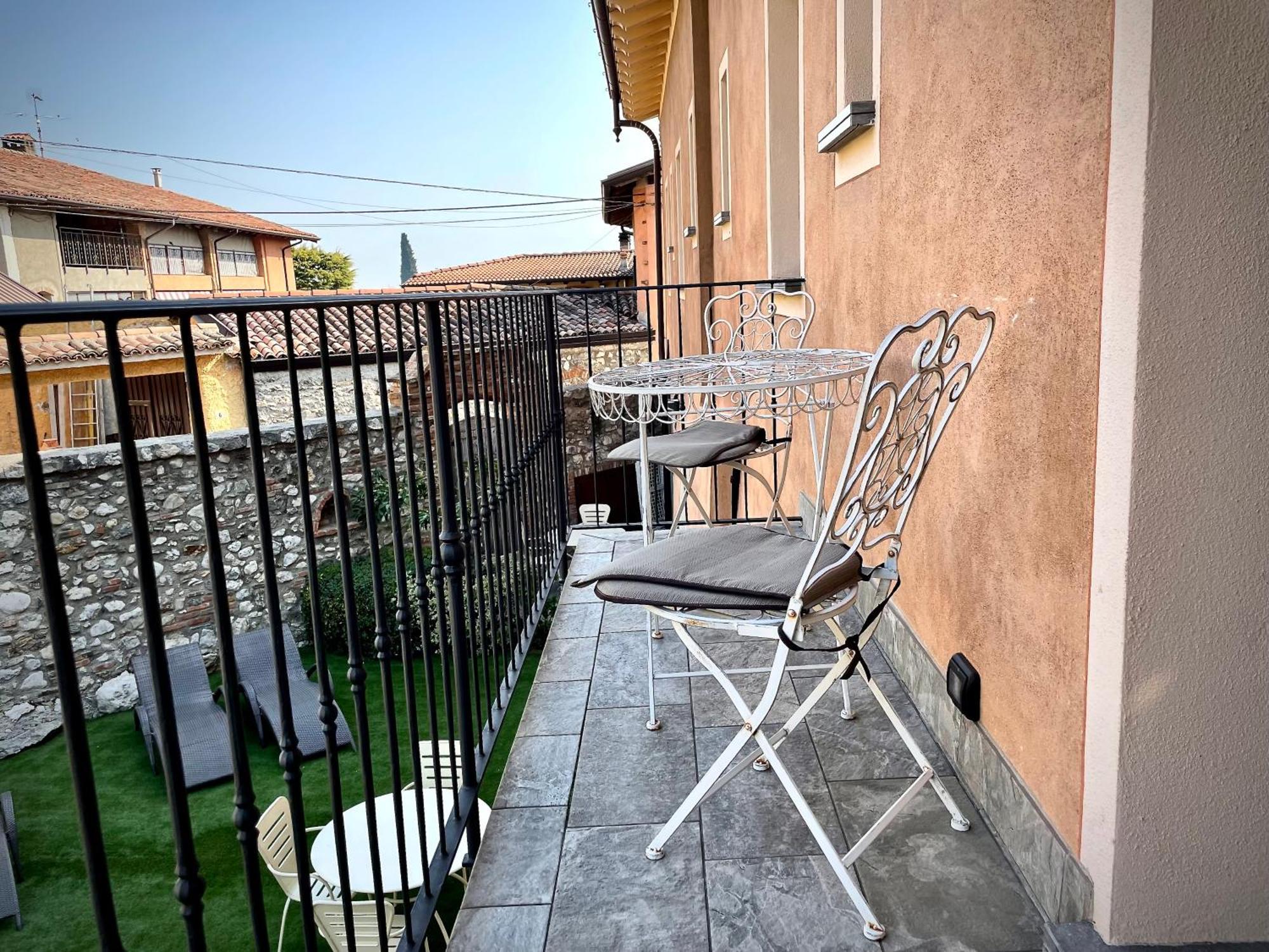 Villa Fontanelle Gardapartments Polpenazze del Garda Exterior photo